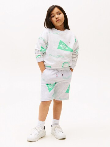 TOMMY HILFIGER Regular Shorts in Grau