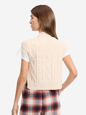 ETAM Sweater in Beige
