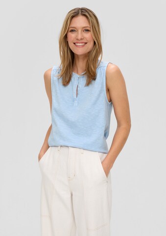 Haut s.Oliver en bleu : devant