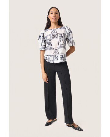 SOAKED IN LUXURY Bluse 'Reesha' i hvid