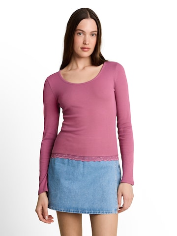 TOM TAILOR DENIM Тениска в лилав: отпред