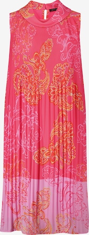 Betty Barclay Dress in Pink: front