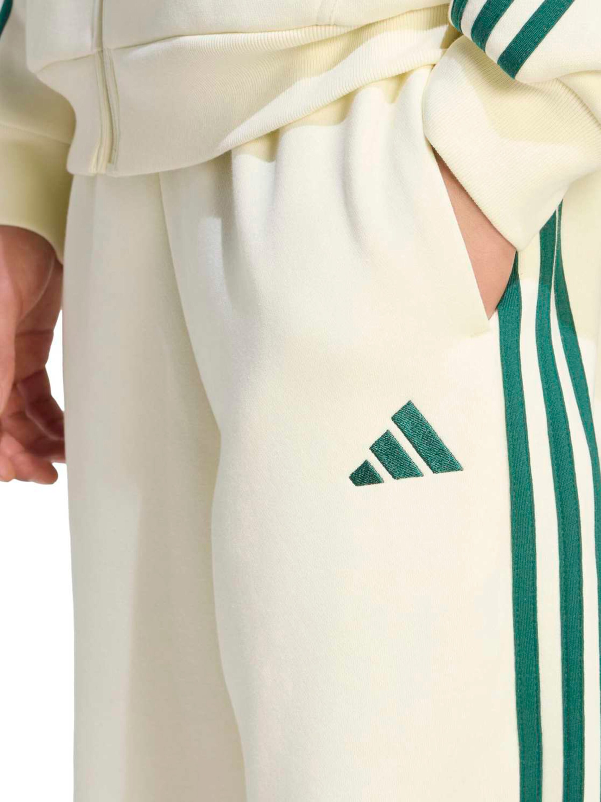 Effilé Pantalon de sport ADIDAS SPORTSWEAR en beige