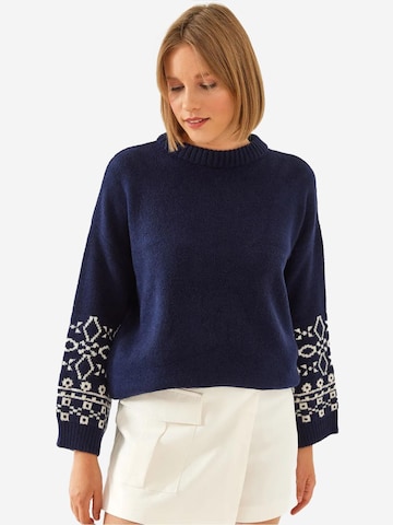 Pullover di Bianco Lucci in blu: frontale