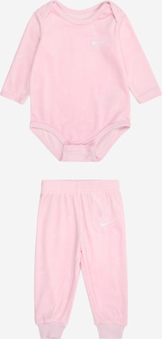 Nike Sportswear - Conjunto 'NEW IMPRESSIONS' en rosa: frente
