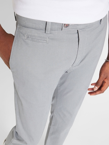 Coupe slim Pantalon chino bugatti en gris