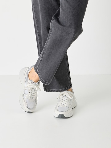 Tamaris Sneaker in Weiß