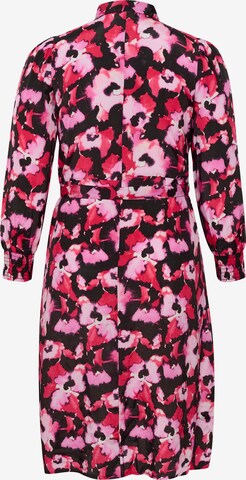 Robe-chemise 'Natalia' KAFFE CURVE en rose