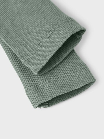 NAME IT - Skinny Leggings 'Kab' em verde