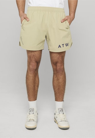 HALO Loosefit Broek in Groen: voorkant