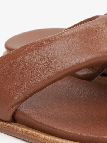 Estro - Sandalias de dedo '556017' en marrón