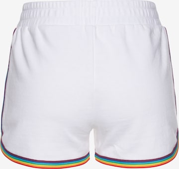 LASCANA Regular Shorts in Weiß