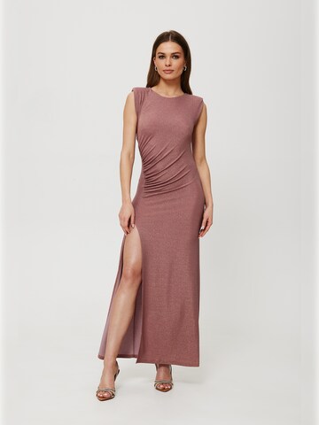 Makover - Vestido en rosa: frente