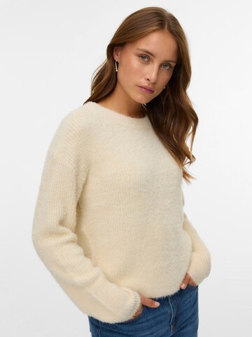 VERO MODA Sweater in White: front