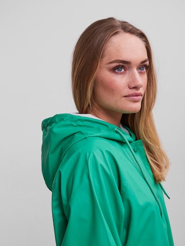 PIECES Between-Season Jacket 'Rainy' in Green