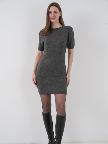 Bigdart Kootud kleit, värv hall: eest vaates