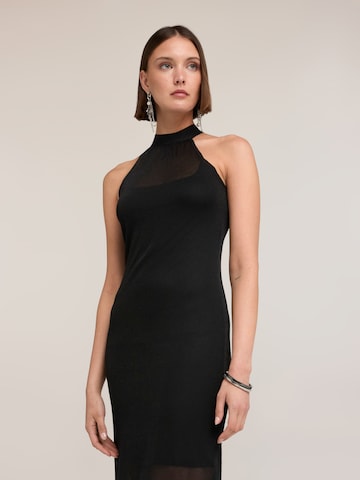 MOTIVI - Vestido en negro