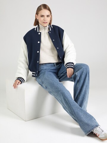 Tommy Jeans Sweatshirt in Beige