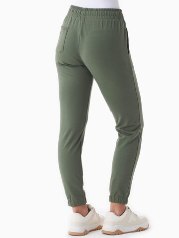 Organication Tapered Hose in Grün