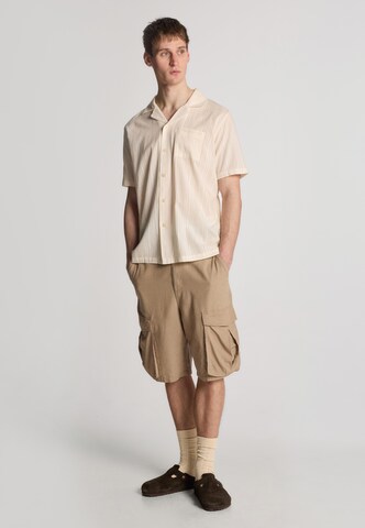 Lyle & Scott Comfort fit Button Up Shirt 'Broderie Resort' in White