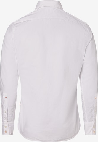 Coupe regular Chemise 'Relegant 6' BOSS en blanc