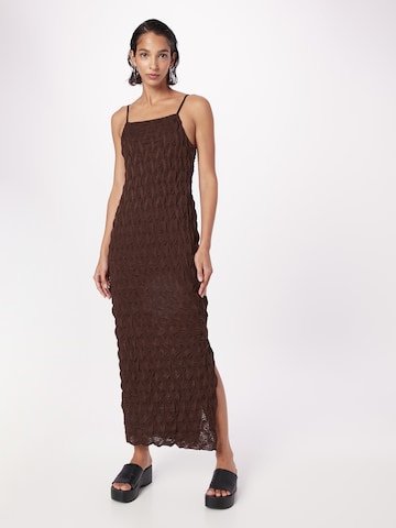 Robe d’été TOPSHOP en marron : devant