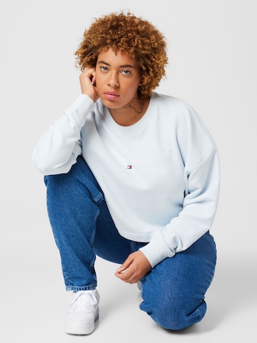 Tommy Jeans Curve Sweatshirt 'Essential' i blå