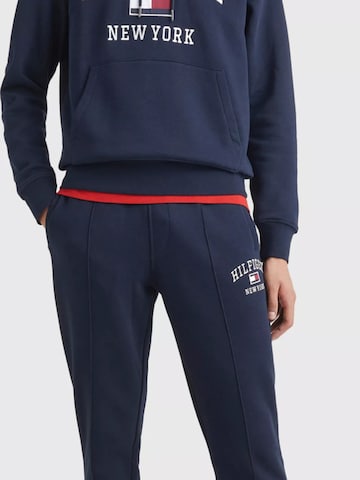 TOMMY HILFIGER - Sudadera con cremallera 'Tommy Hilfiger Modern Varsity' en azul