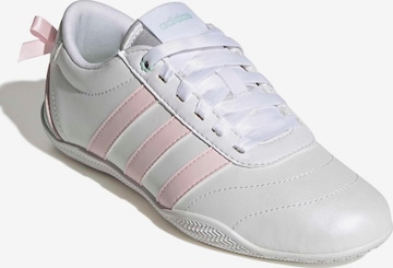 ADIDAS SPORTSWEAR Urheilukengät 'GRAND COURT' värissä valkoinen: etupuoli
