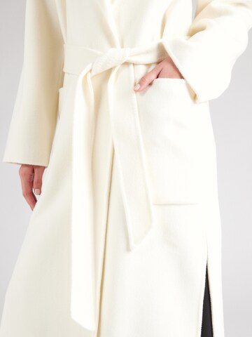 IVY OAK Between-seasons coat 'CELIA' in White