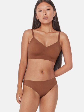 Reggiseno di Gisela in marrone: frontale