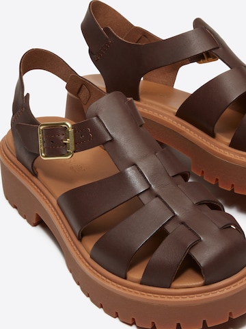 TIMBERLAND Босоножки в Коричневый