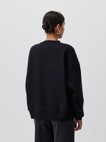 Sweat-shirt 'Ledora' LeGer by Lena Gercke en noir : derrière