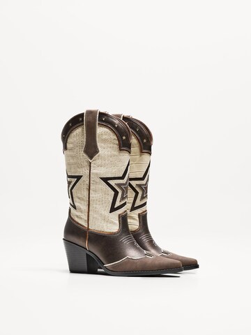 Bershka Cowboystiefel in Braun