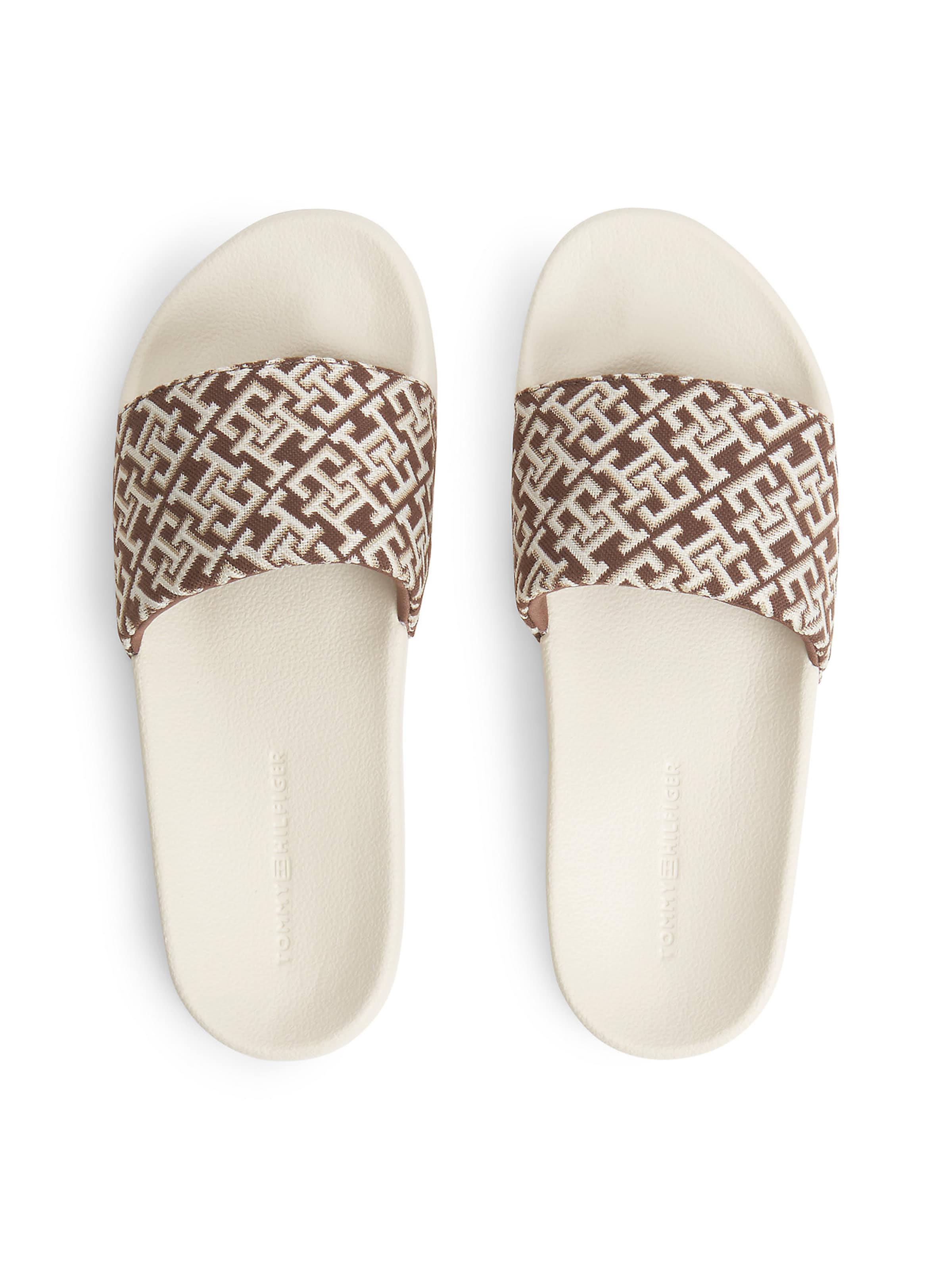 TOMMY HILFIGER Pantolette in Braun