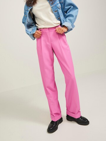 Largi Pantaloni cu dungă 'Mary' de la JJXX pe roz