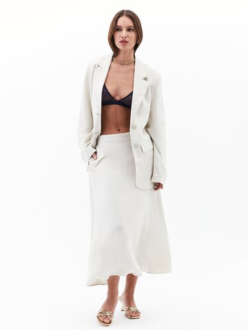 OXXO Blazer in White