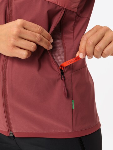 VAUDE Sports vest 'Brenva VE II ' in Red