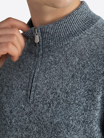 Vantory Sweater in Blue