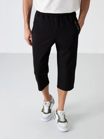 Tommy Life Wide leg Pants in Black: front