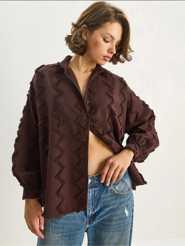 Camicia da donna di Bianco Lucci in marrone