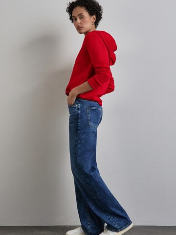 STREET ONE Sweatshirt in Red