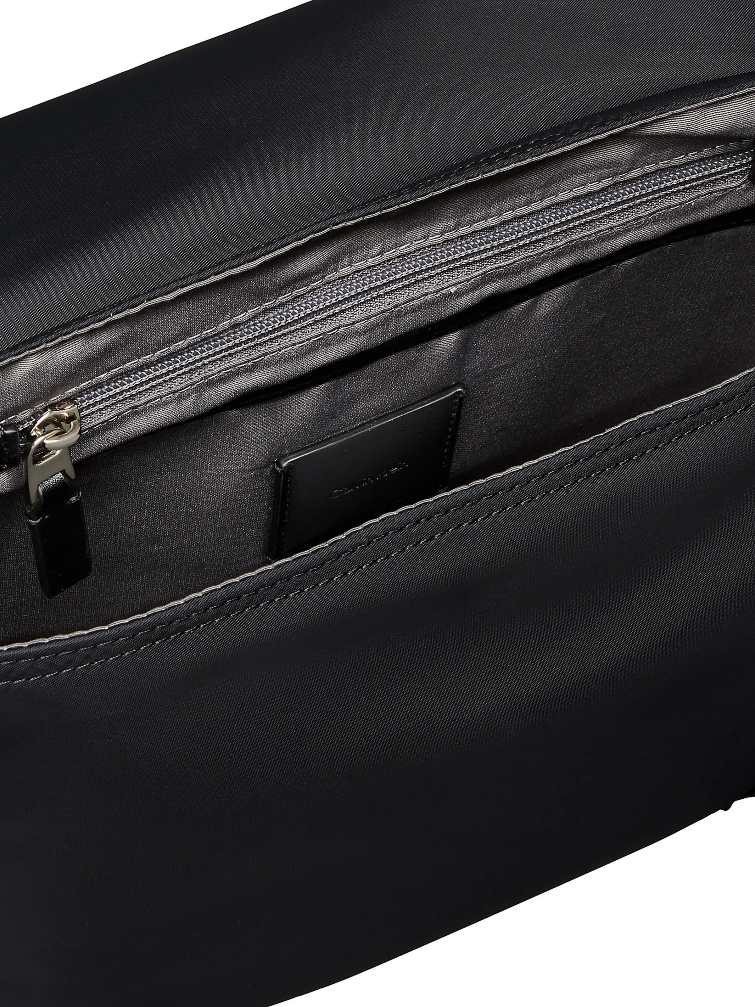 Calvin Klein Crossbody Bag in Black