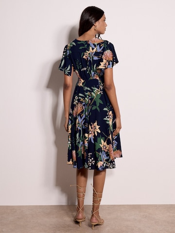 Apricot Jurk ' ' in Blauw