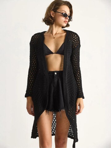 Bianco Lucci Strickjacke in Schwarz: Vorderseite