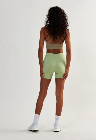 BeShaped Regular Sports trousers 'Lift me up' in Green