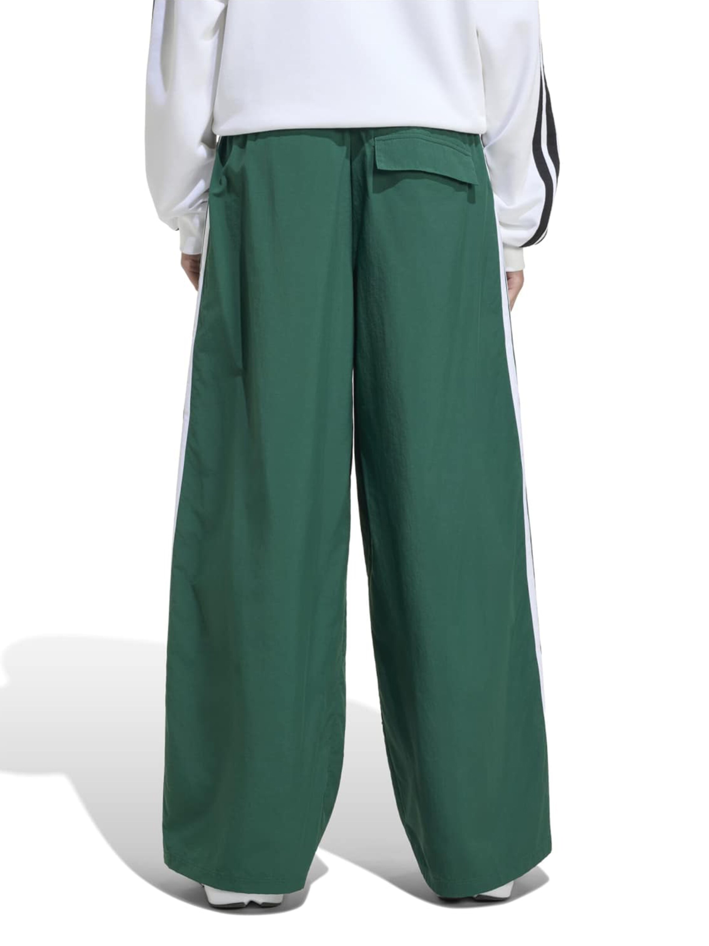 ADIDAS SPORTSWEAR Luźne Spodnie sportowe w kolorze zielony