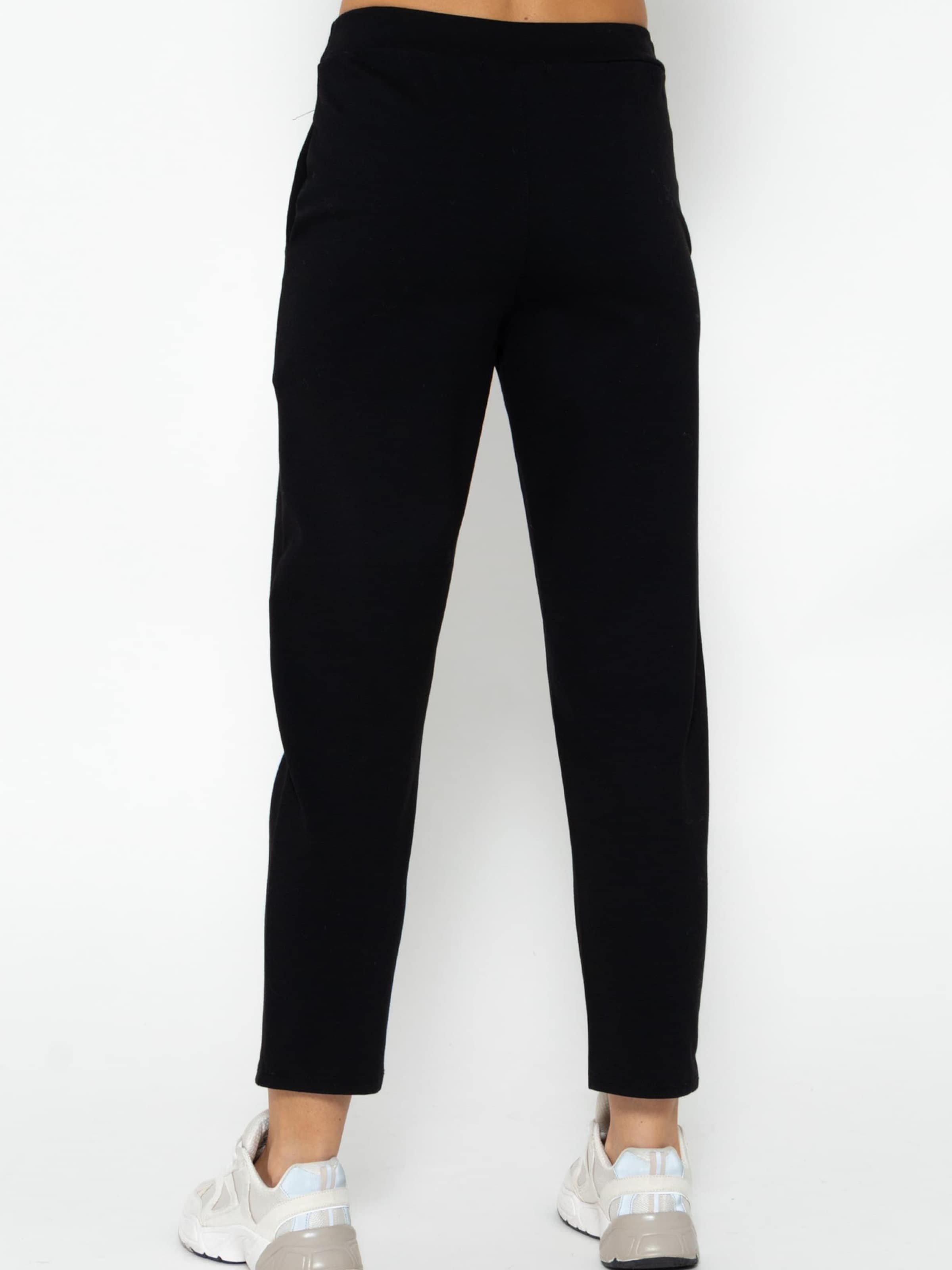 SASSYCLASSY Regular Chinohose‌‌‌‌‌‌‌ in Schwarz