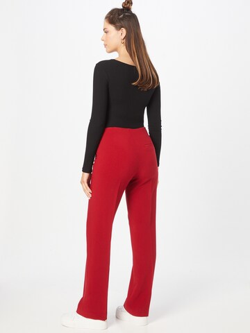 s.Oliver BLACK LABEL Loose fit Pleated Pants in Red