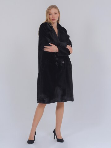 FRESHLIONS Winter Coat 'Juliea' in Black